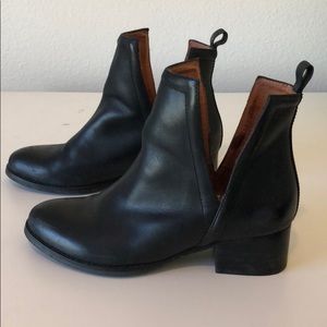 Jeffrey Campbell Muskrat bootie